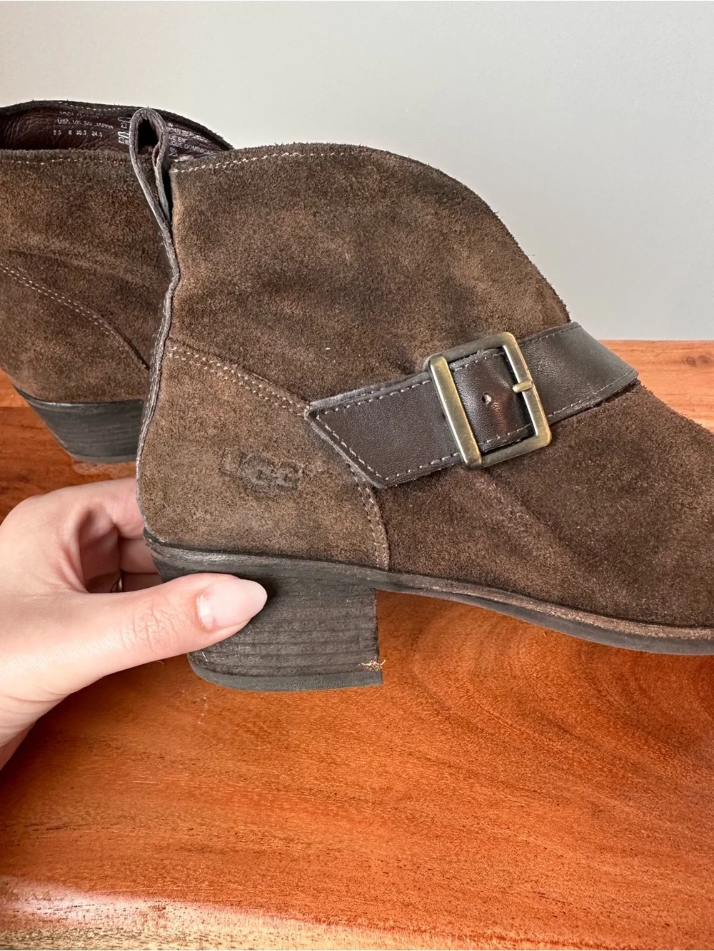 UGG rugged elegance